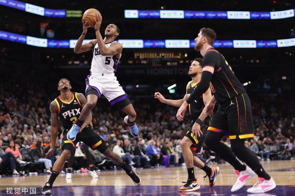 他在定位球 他在定位球