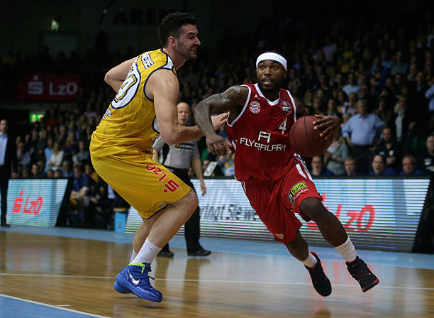 他的职业精 他的职业精