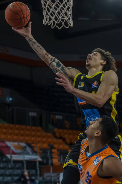 系到运动员 系到运动员